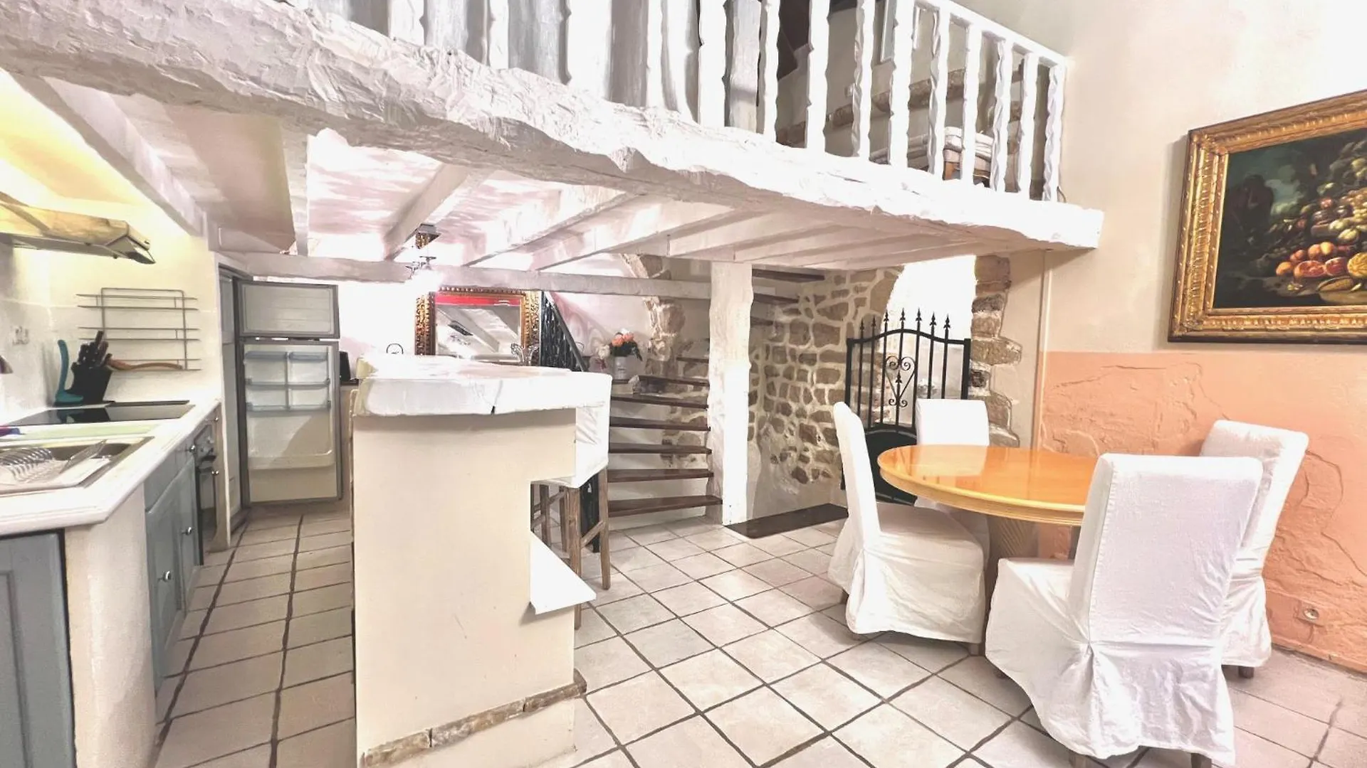 Apartamento ApartHotel Riviera - Old town Promenade des Anglais- Esprit Villa 2 pas de la plage Niza Francia