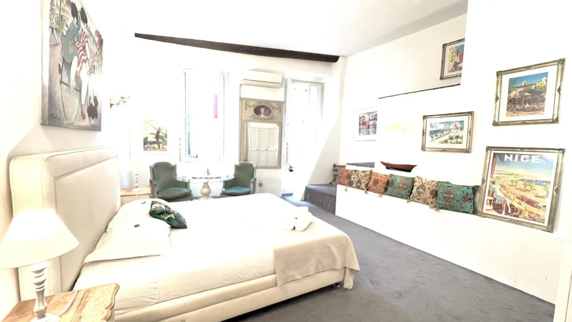 ApartHotel Riviera - Old town Promenade des Anglais- Esprit Villa 2 pas de la plage Apartamento Niza
